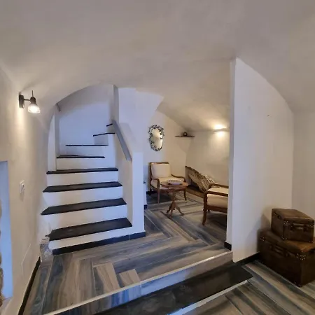 Casa Azzurra * 因佩里亚