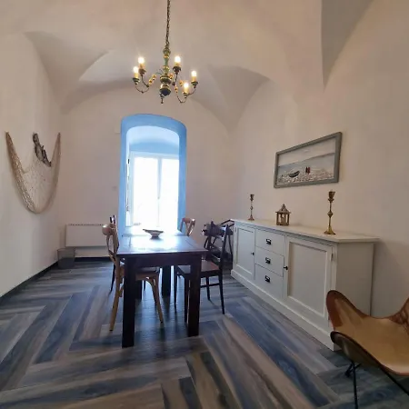 Casa Azzurra 因佩里亚